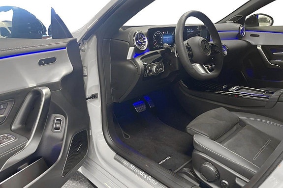 Mercedes-Benz CLA250 e 7 of 22