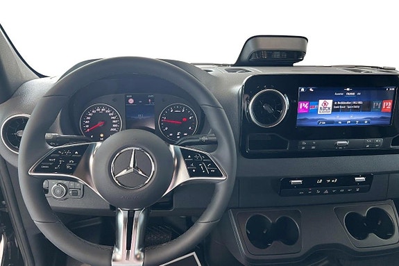 Mercedes-Benz Sprinter 319 8 of 16