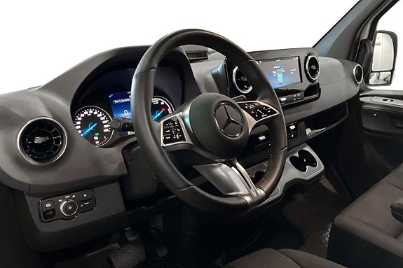 Mercedes-Benz Sprinter 208 9 of 21