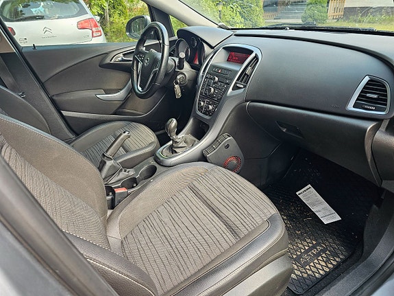 Opel Astra 5 of 5