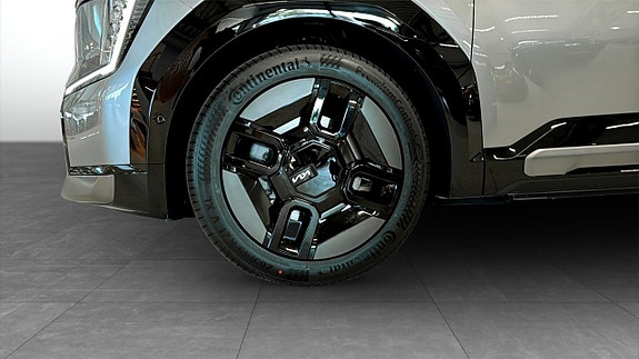Kia EV9 9 of 16