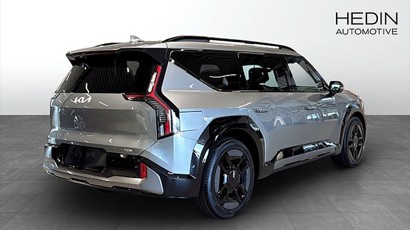 Kia EV9 2 of 16