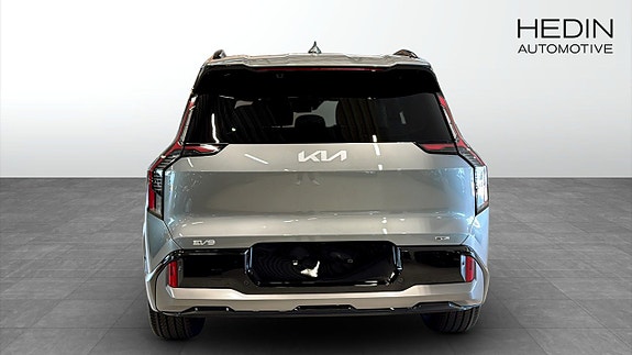 Kia EV9 7 of 16