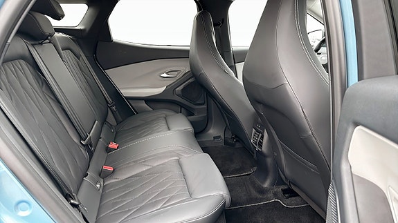 Ford Explorer 5 of 9