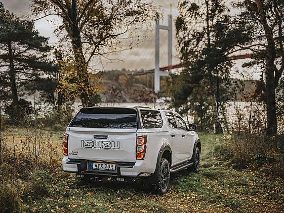 Isuzu D-max 2 of 2