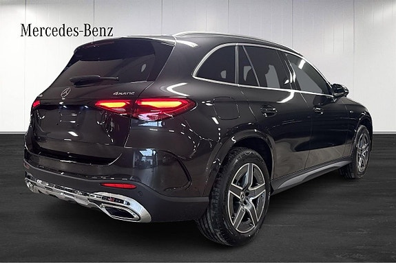 Mercedes-Benz GLC300 e 4 of 5