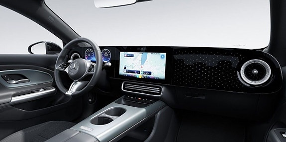 Mercedes-Benz CLA350 5 of 8