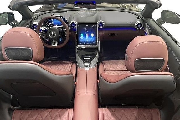 Mercedes-Benz SL63 16 of 23