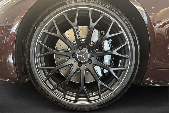 Mercedes-Benz SL63 5 of 5