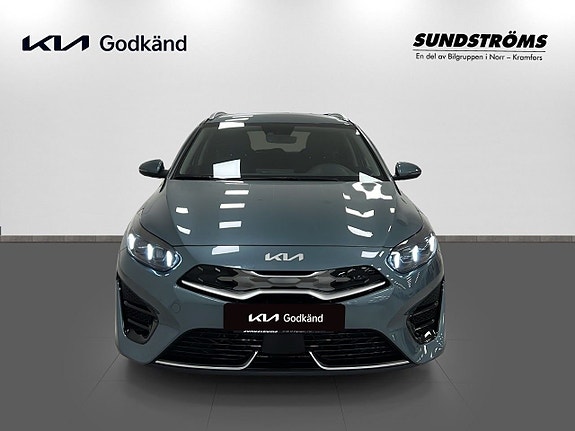 Kia Ceed 3 of 5