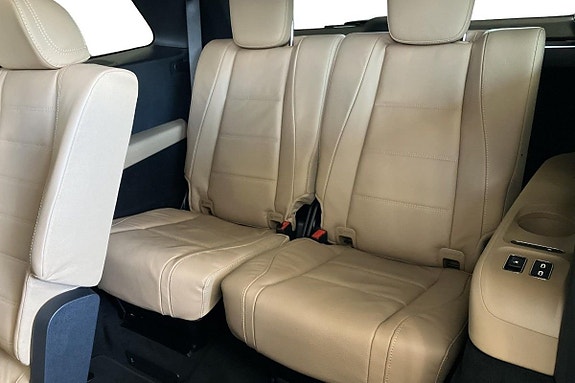 Mercedes-Benz GLS450 d 24 of 28