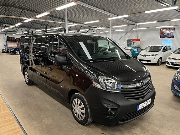 Opel Vivaro 2 of 5