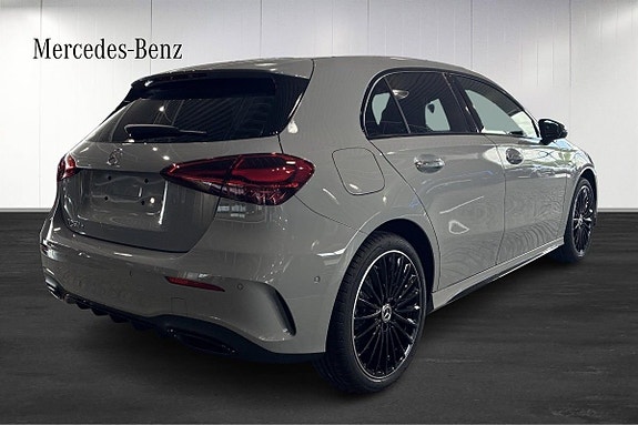 Mercedes-Benz A250 e 4 of 5