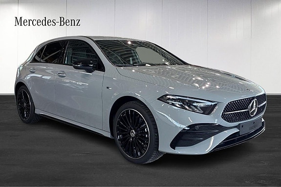 Mercedes-Benz A250 e 2 of 5