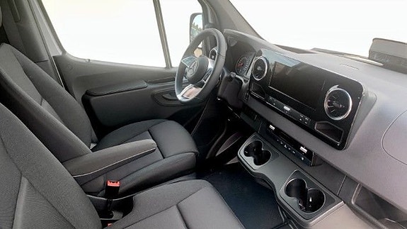 Mercedes-Benz Sprinter 317 2 of 9
