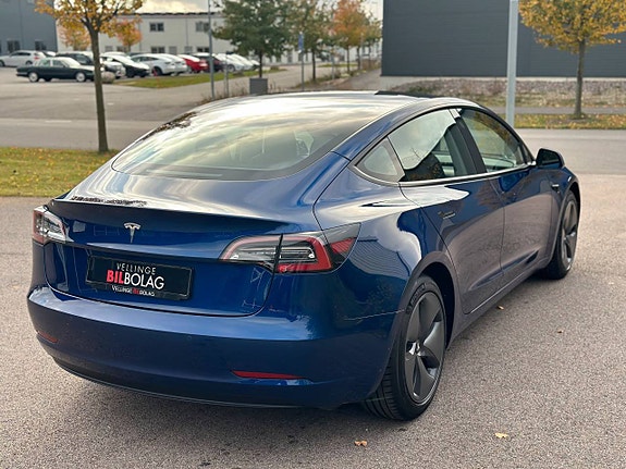 Tesla Model 3 4 of 20