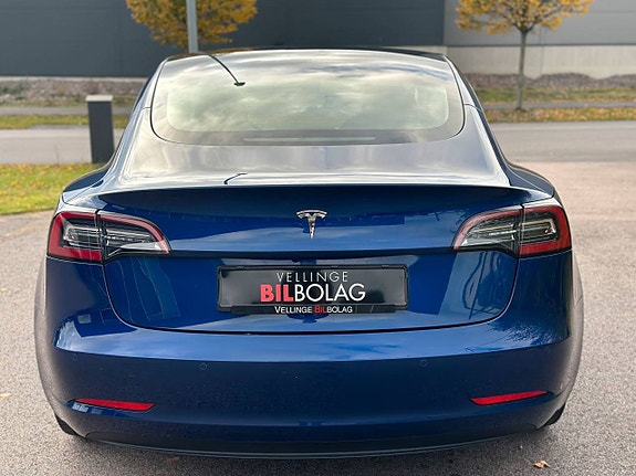 Tesla Model 3 6 of 20
