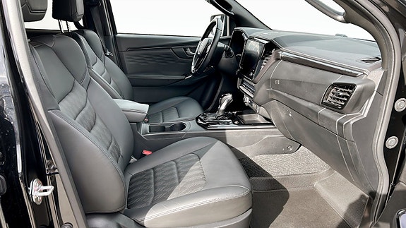 Isuzu D-max 3 of 12