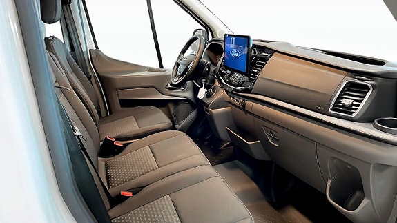 Ford Transit 3 of 5