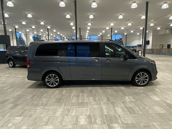 Mercedes-Benz V-Klass 3 of 5