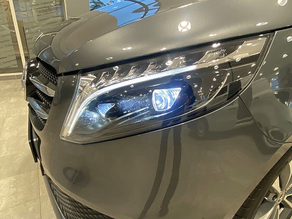 Mercedes-Benz V-Klass 13 of 13