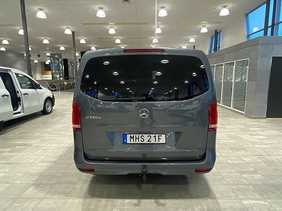Mercedes-Benz V-Klass 4 of 5