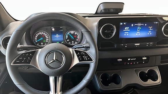 Mercedes-Benz Sprinter 208 4 of 9