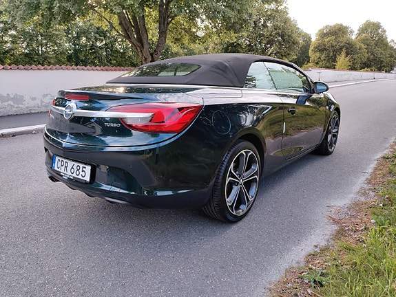 Opel Cascada 18 of 23