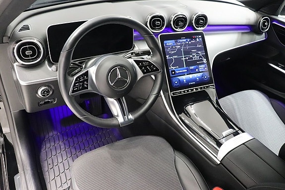 Mercedes-Benz C300 9 of 11