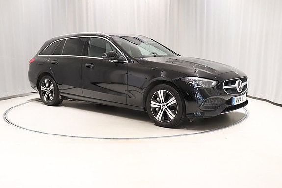 Mercedes-Benz C300 3 of 5