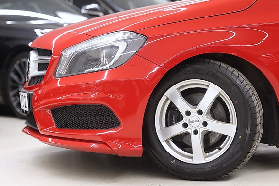 Mercedes-Benz A180 4 of 5