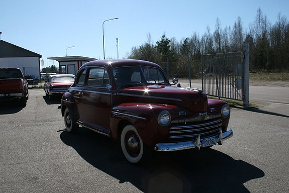 Ford De Luxe Phaeton 180A 9 of 20