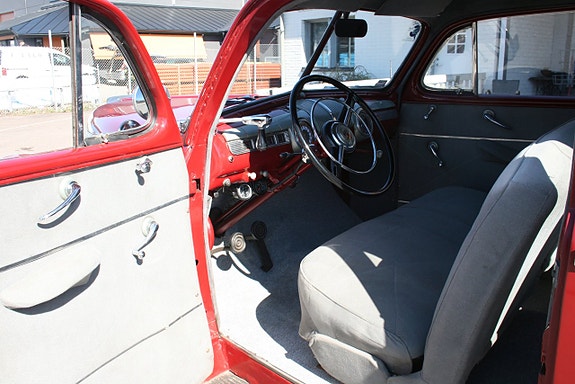 Ford De Luxe Phaeton 180A 19 of 20