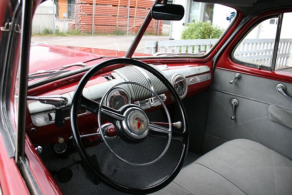 Ford De Luxe Phaeton 180A 13 of 20