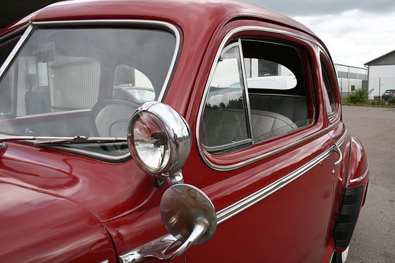 Ford De Luxe Phaeton 180A 12 of 20