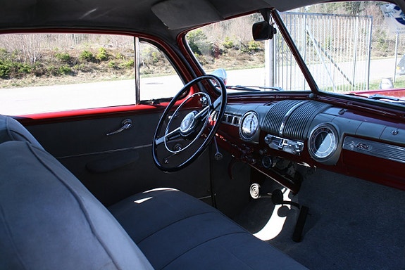 Ford De Luxe Phaeton 180A 17 of 20