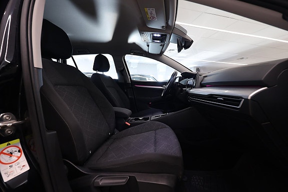 Volkswagen Golf VIII 14 of 20