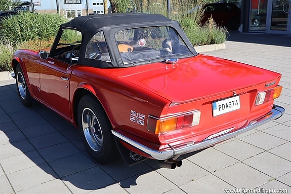 Triumph TR6 9 of 27