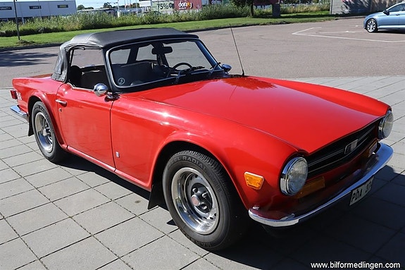 Triumph TR6 7 of 27