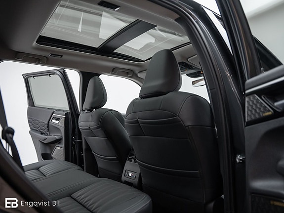 Mitsubishi Outlander 21 of 27