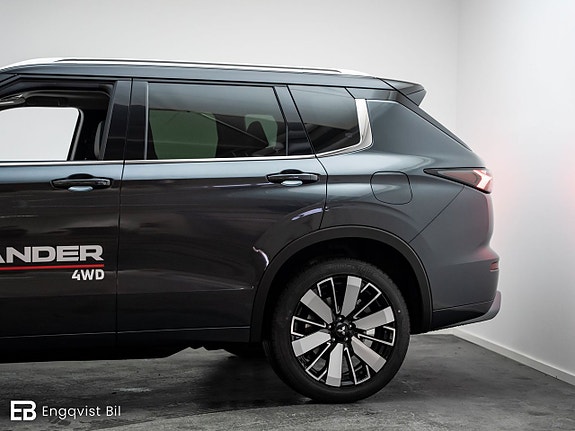 Mitsubishi Outlander 3 of 27