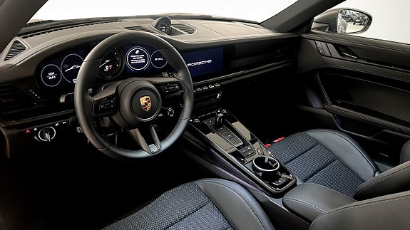 Porsche 911 8 of 12