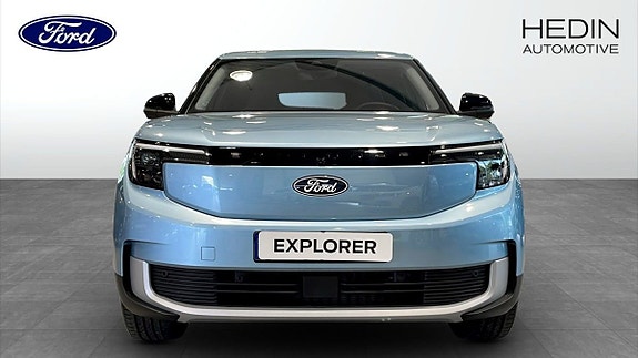 Ford Explorer 5 of 13