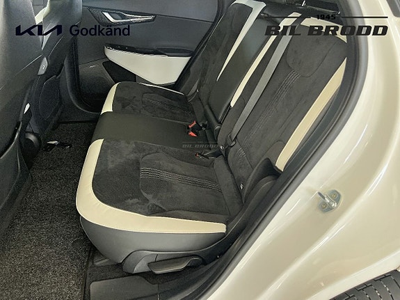 Kia EV6 9 of 14
