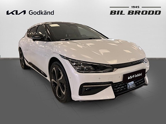 Kia EV6 3 of 14