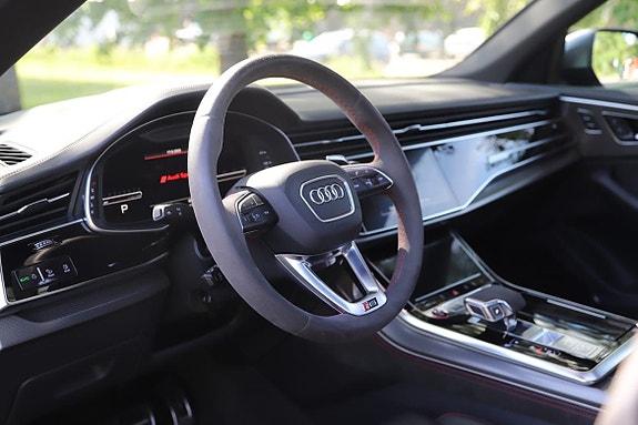 Audi RS Q8 15 of 20