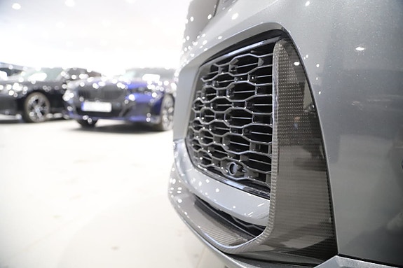 Audi RS Q8 9 of 17
