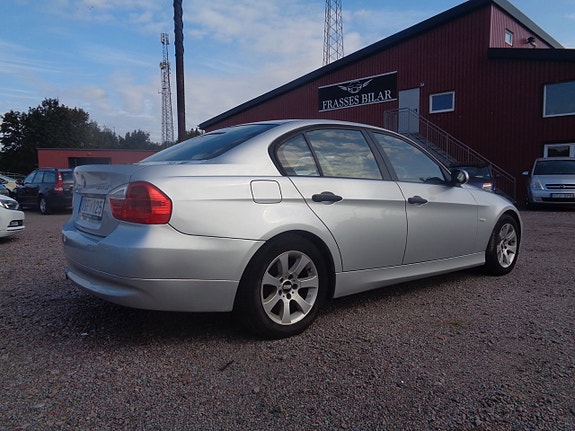 BMW 320 5 of 5