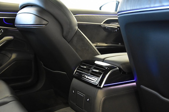 Audi A8 13 of 30