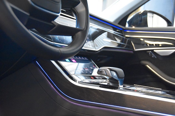 Audi A8 25 of 30